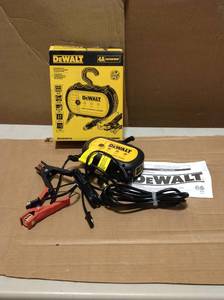 lot 5 image: DEWALT 4 Amp Professional Waterproof Battery Charger