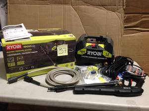 lot 37 image: 1,600 PSI 1.2 GPM Electric Pressure Washer