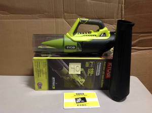 lot 40 image: 135 MPH 440 CFM 8 Amp Corded Electric Jet Fan Blower