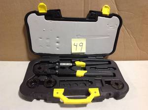 lot 49 image: Apollo Multi-Head PEX Crimp Tool Kit