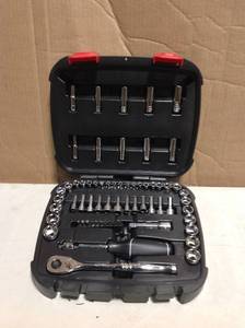 lot 18 image: Husky Mechanics Tool Set (65-Piece)