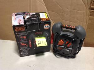 lot 21 image: BLACKDECKER 300 Amp Portable Jump Starter