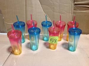 lot 59 image: 24oz Plastic Ombre Tumbler with Straw