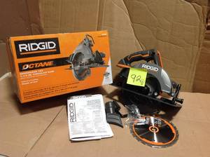 lot 92 image: 18-Volt OCTANE Cordless Brushless 7-14 in. Circular Saw (Tool Only)