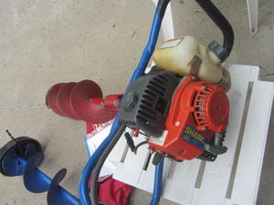 lot 56 image: Ice  Earth Gas Auger