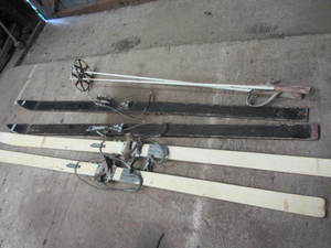 lot 76 image: Antique Wooden Skis