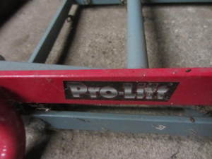 lot 2 image: ProLift Lawn Mower Lift