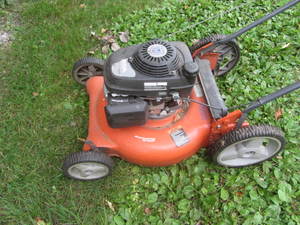 lot 84 image: Trim Mower
