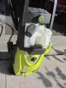 lot 11 image: Sunjoe Pressure Washer