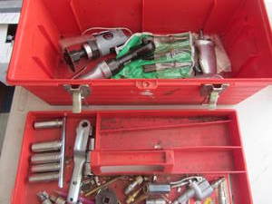 lot 25 image: Air Tools & Toolbox