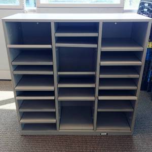 MSRP $1100 Ultra Quality Teknion Expansion Series Pigeonhole Wall Open Cabinet Mail Slot - Excellent Condition&nbsp