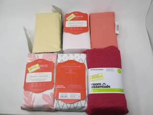 6 King size pillowcases...