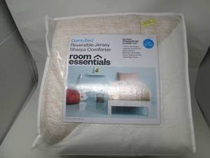 Dorm Bed Jersey Sherpa comforter...