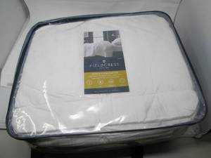 Queen down comforter...