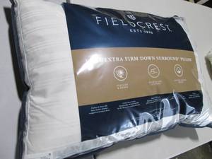 1 Fieldcrest pillow...