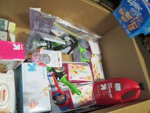 Lot of assorted housewares, see pic...