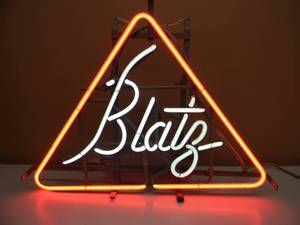 lot 14 image: VINTAGE ORIGINAL BLATZ BEER NEON LIGHT - WORKS - OLD SCHOOL - APPROX 24 BY 18 - SEE PICTURES