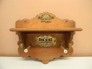 lot 17 image: VINTAGE HOME SWEET HOME  ICE COLD BEER 25 CENTS SHELF COAT HANGER - PERFECT FOR THE CAVE - SEE PICTURES