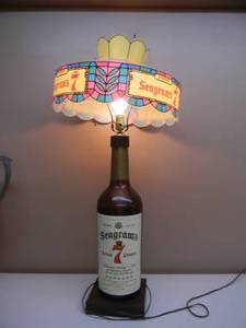 lot 26 image: AWESOME VINTAGE LARGE SEAGRAMS 7 CROWN LAMP WITH SHADE - WORKS - APPROX 36 - SEE PICTURES