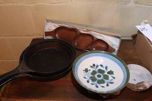 Metal fry pans and decorative servi...