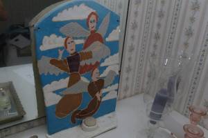 Decorative angel backed tealight ho...