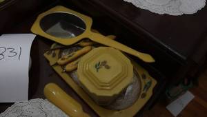 Antique dressing table set