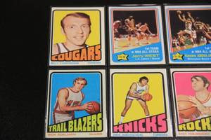 1972-73 Topps Basketball Card Lot  12 Cards High Grade