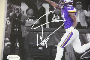 Stefon Diggs 8x10 Photo Autograph Auto Total Sports COA