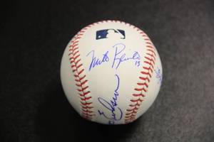 Official Rawlings Ball with 3 Autograph  Scott Erickson Sweet Spot