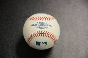 Official Rawlings Ball Oswaldo Arcia Sweet Spot Autograph