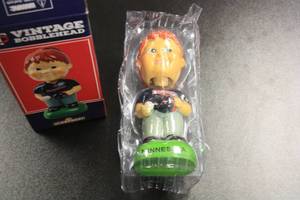Minnesota Twins Girl Fan Vintage Bobblehead SGA with Box