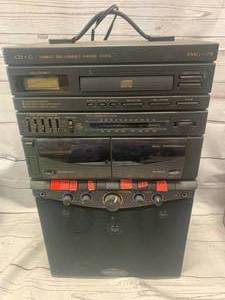 lot 4 image: Karaoke Machine The singing machine SME-70 (sold for $120 on Ebay)