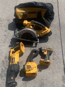 lot 13 image: DeWalt 4pc 18 Volt Cordless Tool Set with Bag (tested)