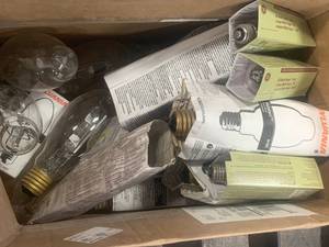 lot 28 image: Large Lot of Misc. Light Bulbs