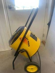 lot 31 image: Fosteria Heatwave 15 Portable Salamander Heater