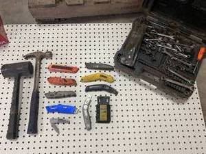 lot 46 image: Hammers, Utility Knives, Socket Wrenches