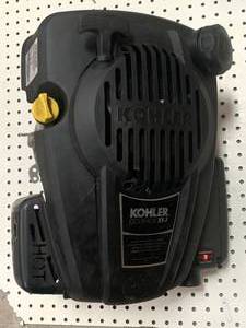 lot 85 image: Kohler Courage XT-7 5hp Engine ($250 retail)