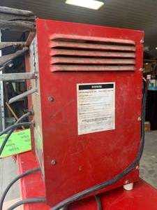 lot 96 image: Century 100 Amp Arc Welder