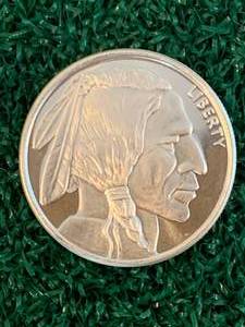 lot 117 image: .999 Silver Bison  Sioux 12oz Round