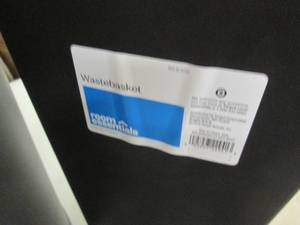 lot 24 image: 2 Wastebaskets...