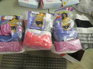 lot 133 image: Ladies Panties Size 7.8 & 9...