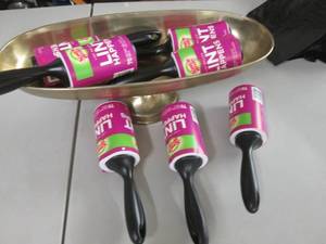 lot 150 image: 7 Scotch Brite Lint Brushes, Dcor...