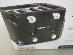 lot 189 image: KitchenSmith 4 Slice Toaster open b...