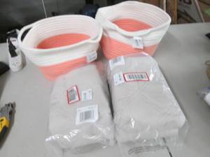 lot 194 image: 2 Utility BasketBins, 2 EuroShams...