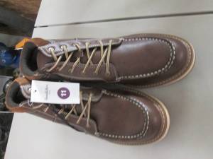 lot 233 image: Goodfellow &Co. Size 11 Mens Boots ...