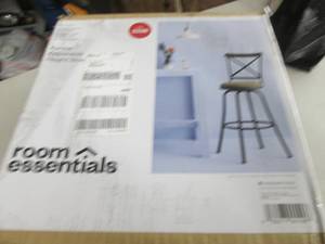 lot 249 image: Room Essentials Karsom Adjustable H...