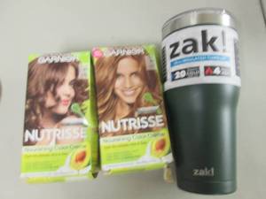 lot 259 image: 2 Garnier Hair Color, zak 30 oz Ins...