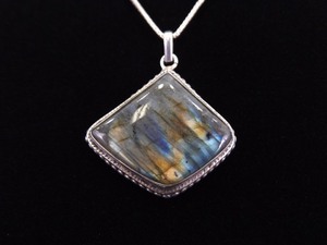 .925 Sterling Silver Large Labradorite Cabochon Pendant Necklace