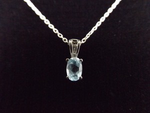 .925 Sterling Silver Oval Cut Blue Topaz Pendant Necklace