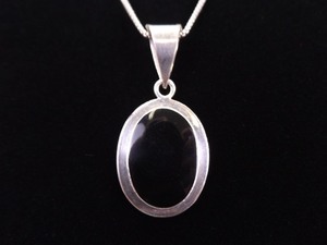 .925 Sterling Silver Large Onyx Cabochon Pendant Necklace